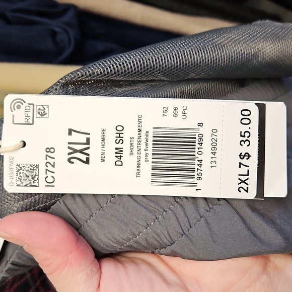 Adidas Men's Gray Shorts 7" Inseam 19.5 Waist - Picture 5 of 5